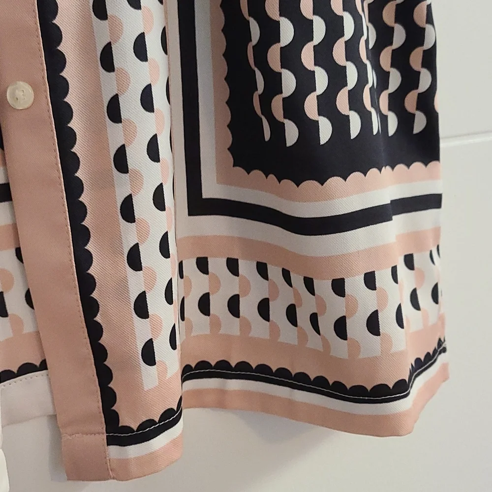 LAST CHANCE NWT Ann Taylor Pink & Navy Sleeveless Blouse - Picture 2 of 3